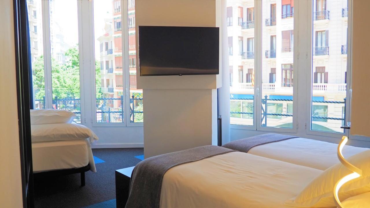 Hotel Plaza View à Valence Extérieur photo