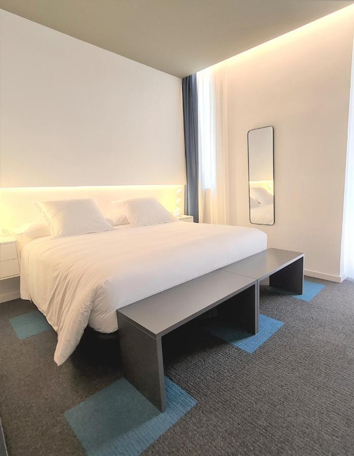 Hotel Plaza View à Valence Extérieur photo